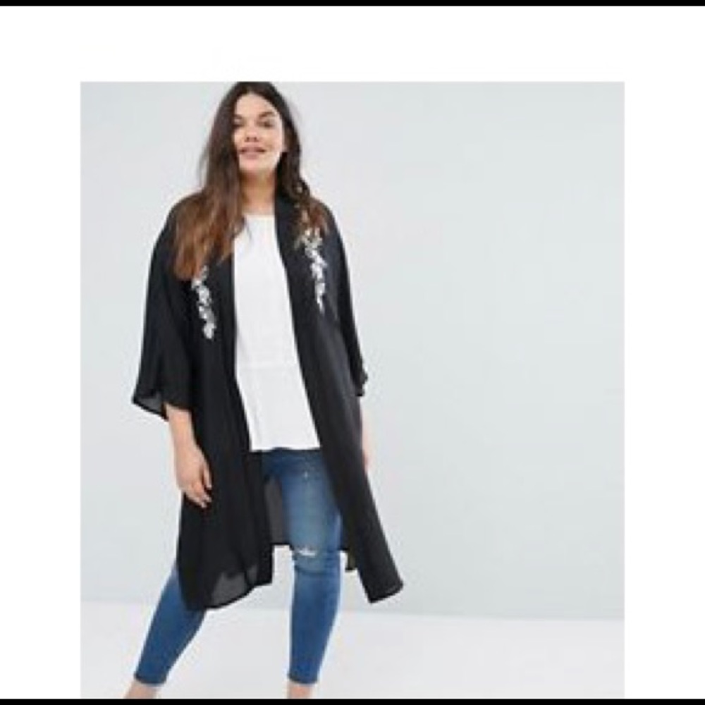 New Look Plus Embroidered Kimono